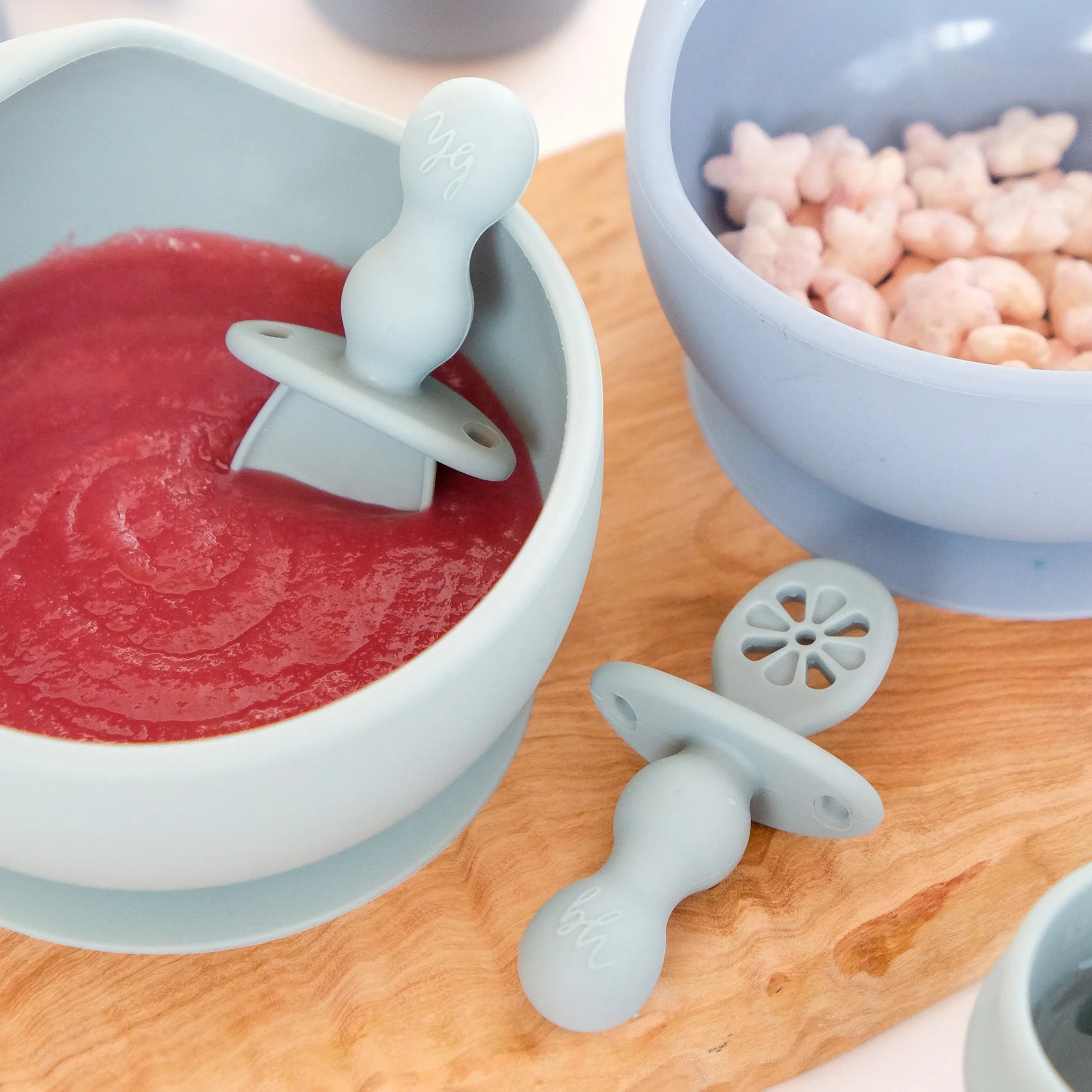 5-Piece Baby-Led Weaning Silicone Tableware, Infants and Toddlers, Sage Green