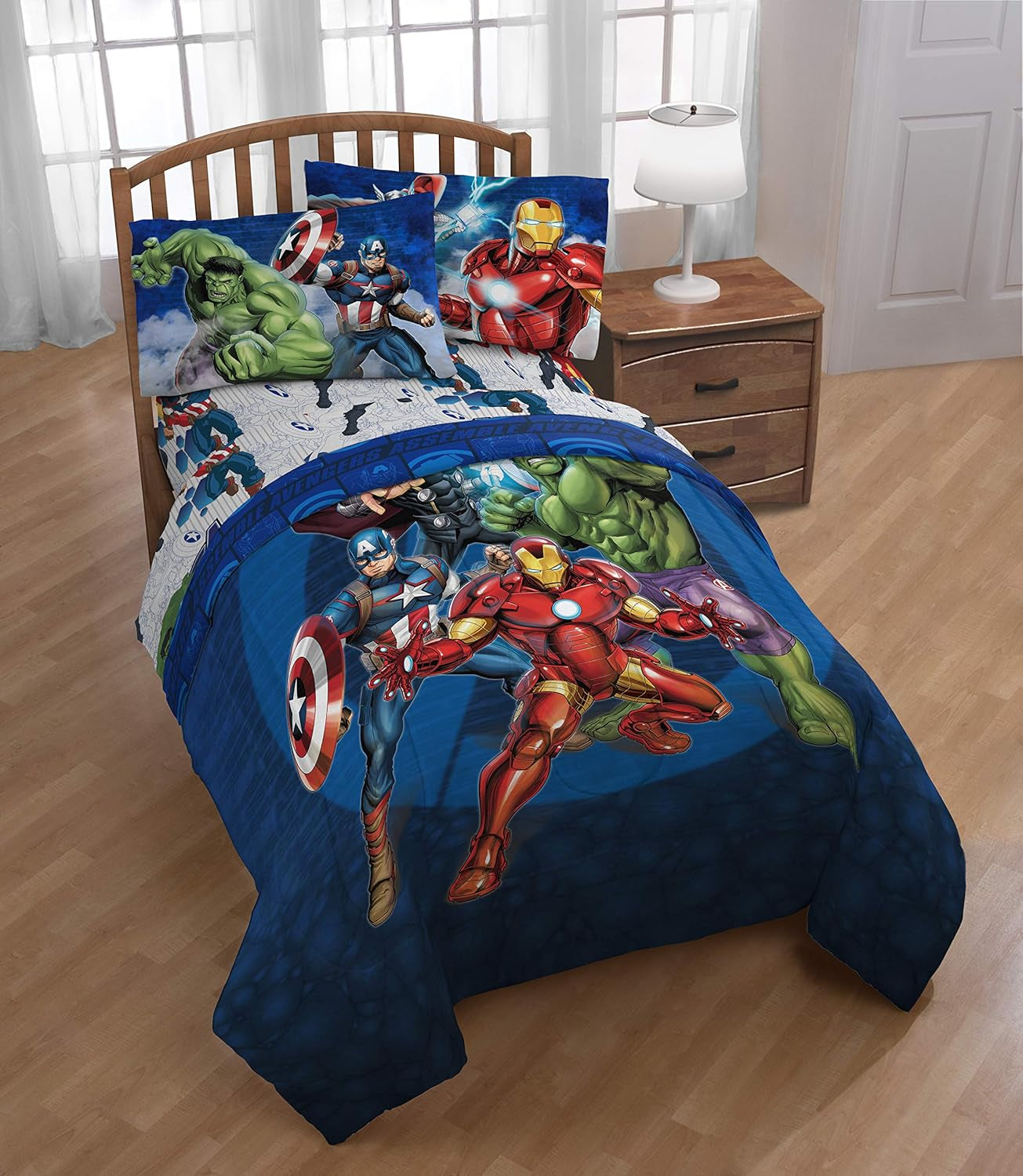 Marvel Avengers Blue Circle 5 Piece Full Bed Set - Includes Reversible Comforter & Sheet Set - Bedding Features Captain America & Iron Man - Fade Resistant Microfiber (Official Marvel Product)