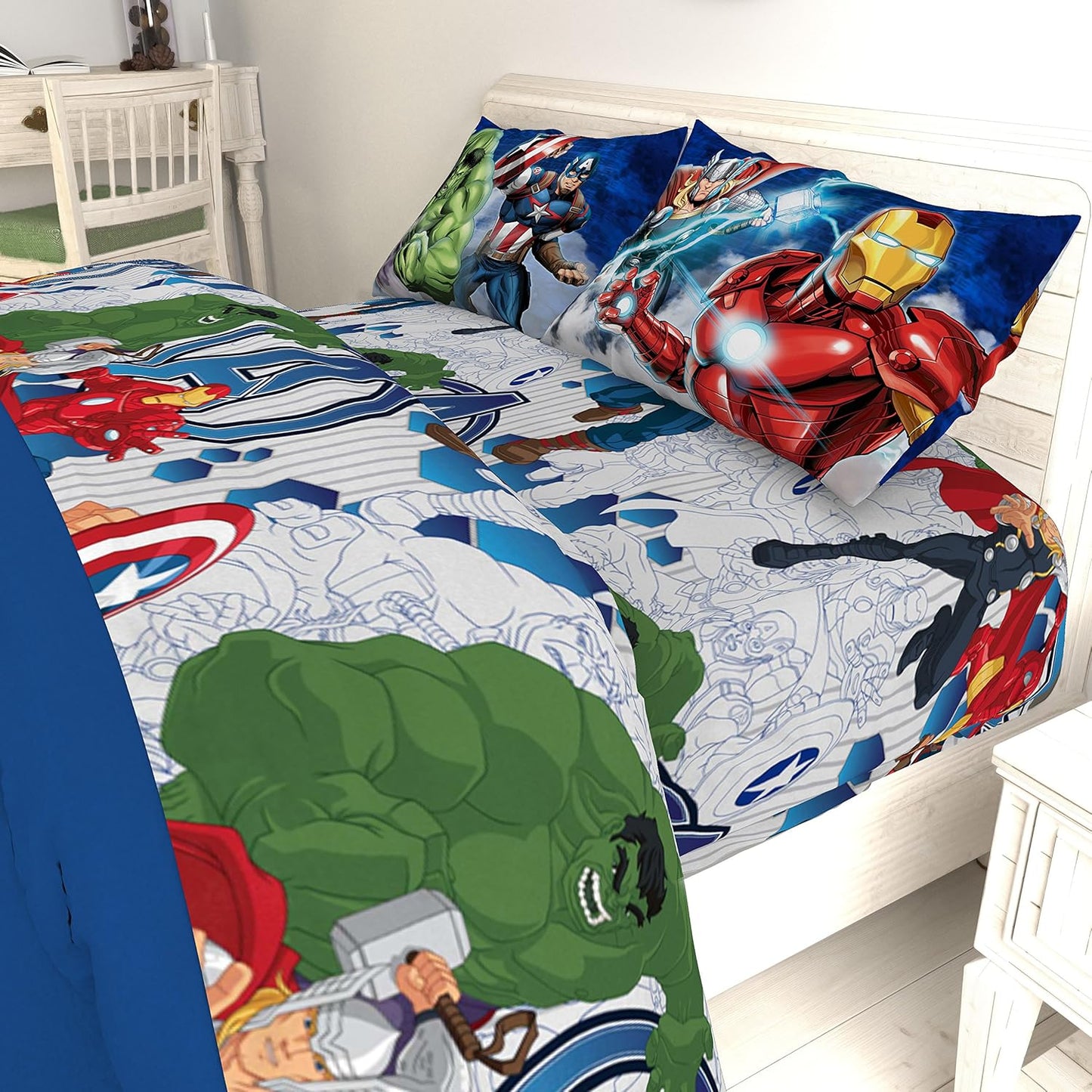 Marvel Avengers Blue Circle 5 Piece Full Bed Set - Includes Reversible Comforter & Sheet Set - Bedding Features Captain America & Iron Man - Fade Resistant Microfiber (Official Marvel Product)